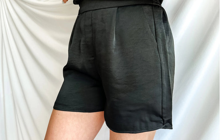 Pousos Shorts