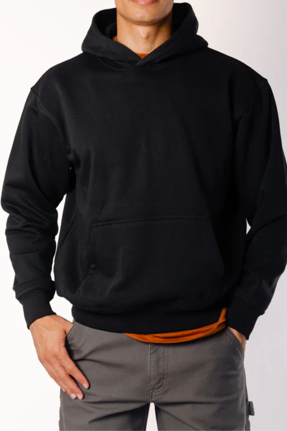 Unisex Eazy Hoodie in Black