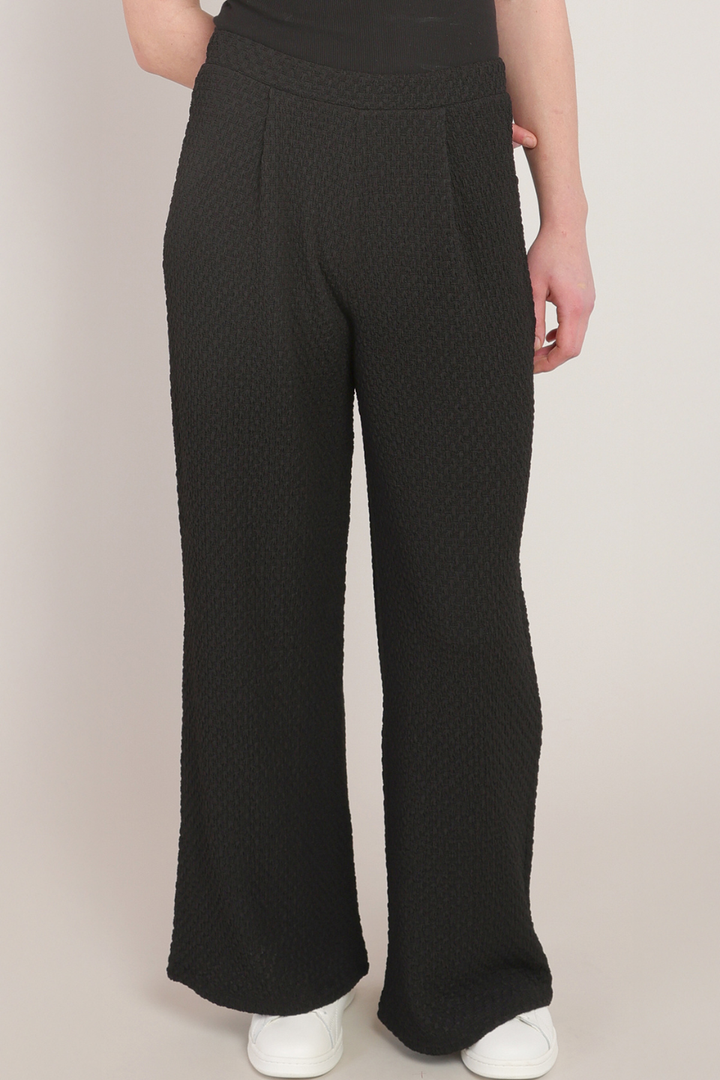 Room 34 Lina Textured Wide-Leg Pant