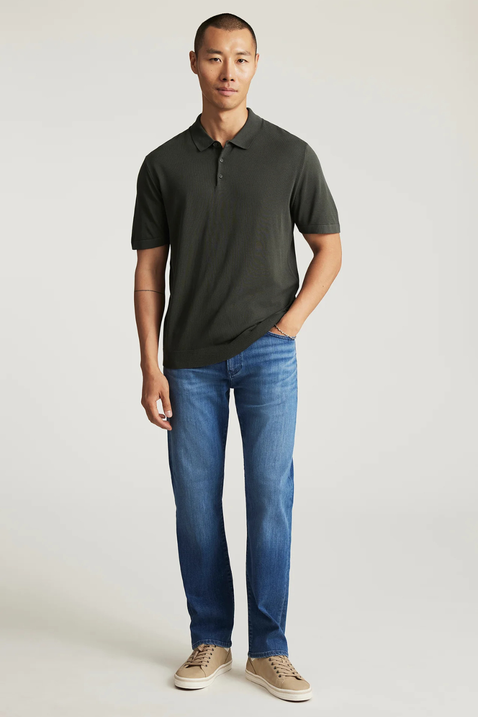 Zach Straight Leg Jeans