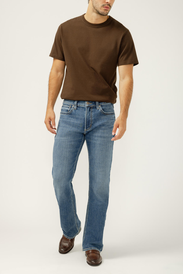 SILVER Zac Relaxed Fit Straight Leg Jeans - Hot Peppers Clothing