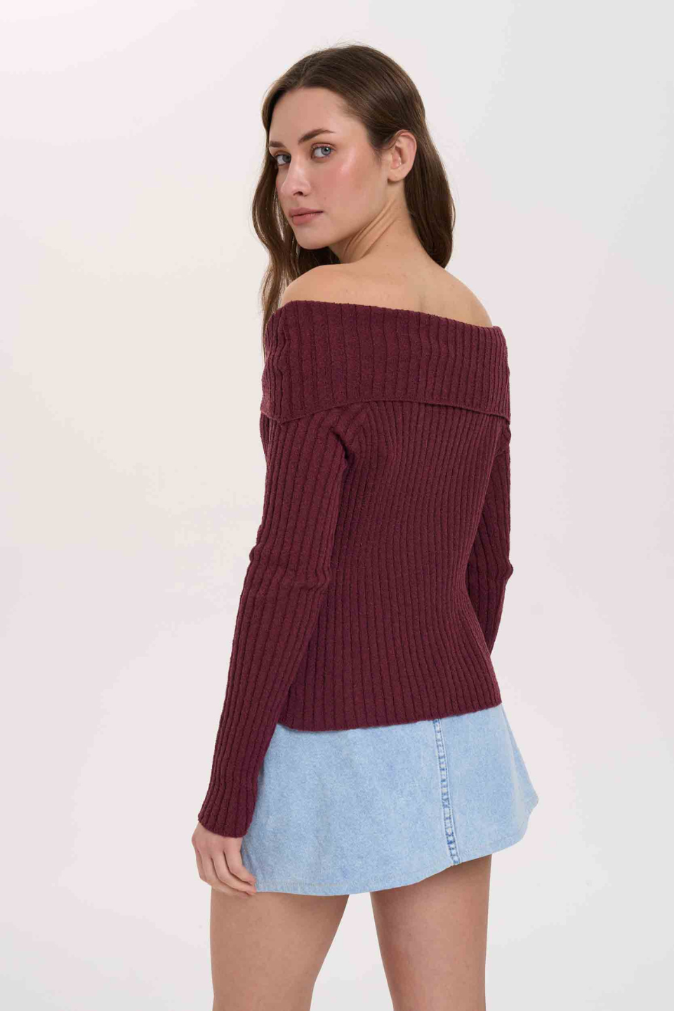 24COLOURS Sloane Off-Shoulder Sweater