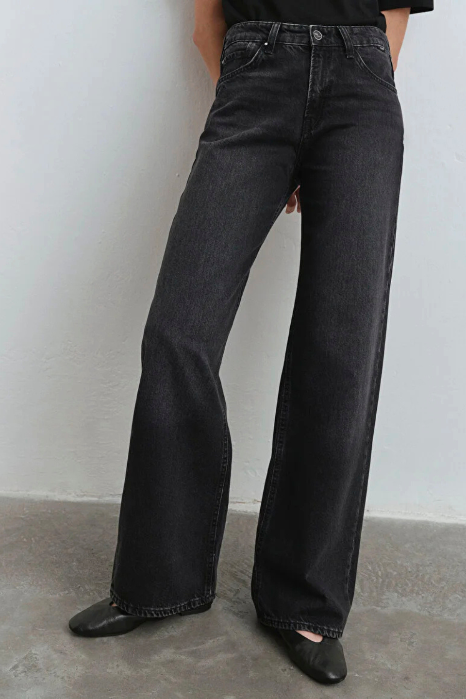 Taylor High Straight Jeans