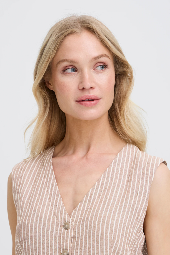 b.young FALAKKA Waistcoat
