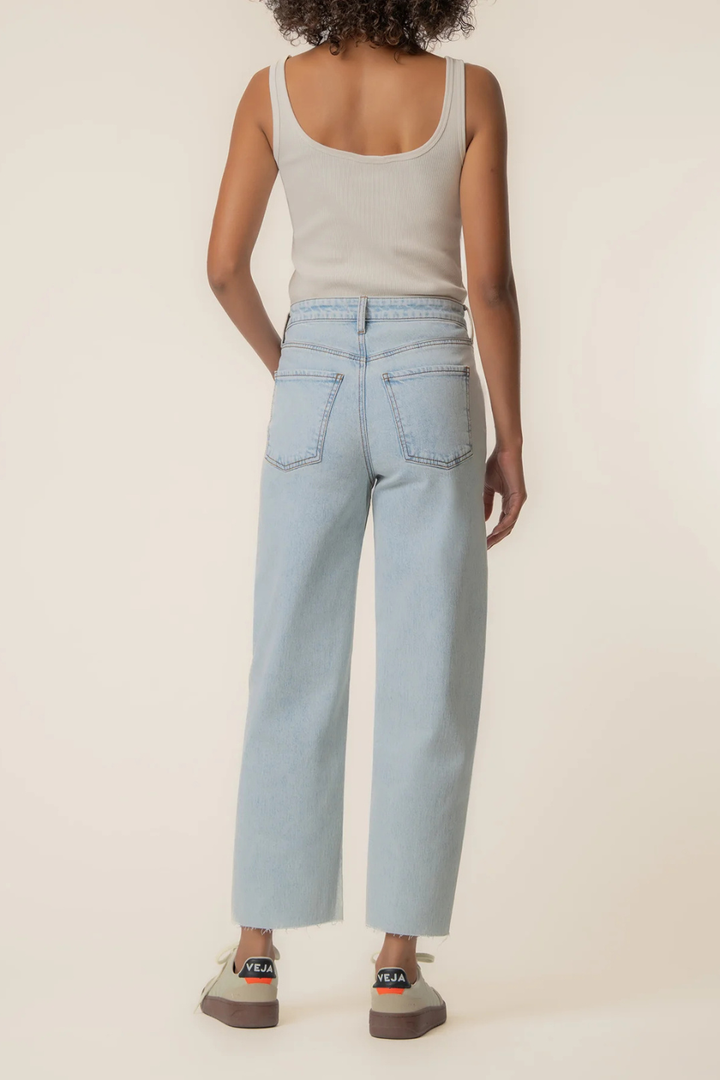 Kut From The Kloth Gwen High Rise Wide Leg in Care Wash KUT