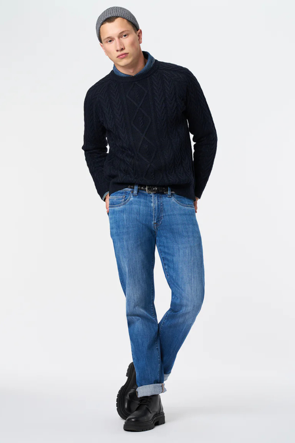 Relaxed Straight Driven Jeans