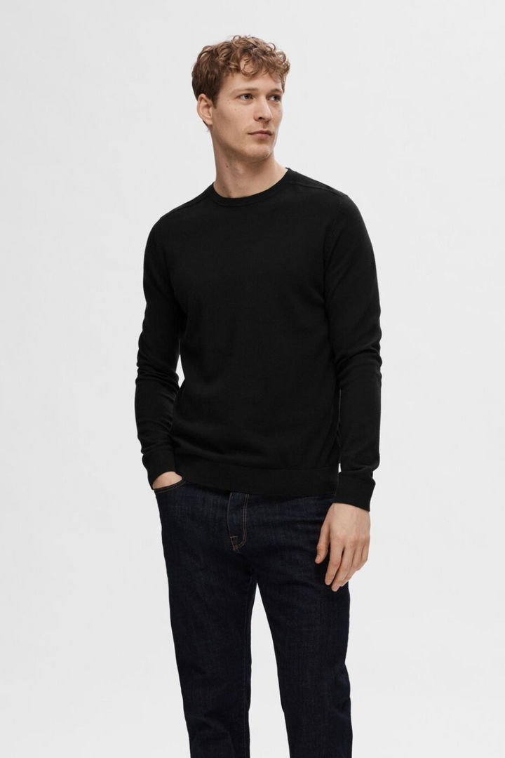 LONG-SLEEVED KNITTED JUMPER