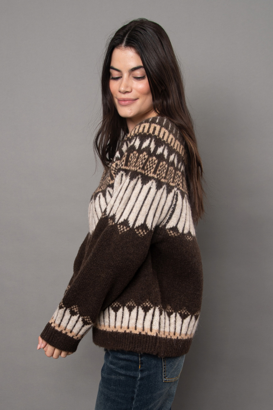 RD Style Sarafina Long Raglan Sleeve Crew Neck Pullover