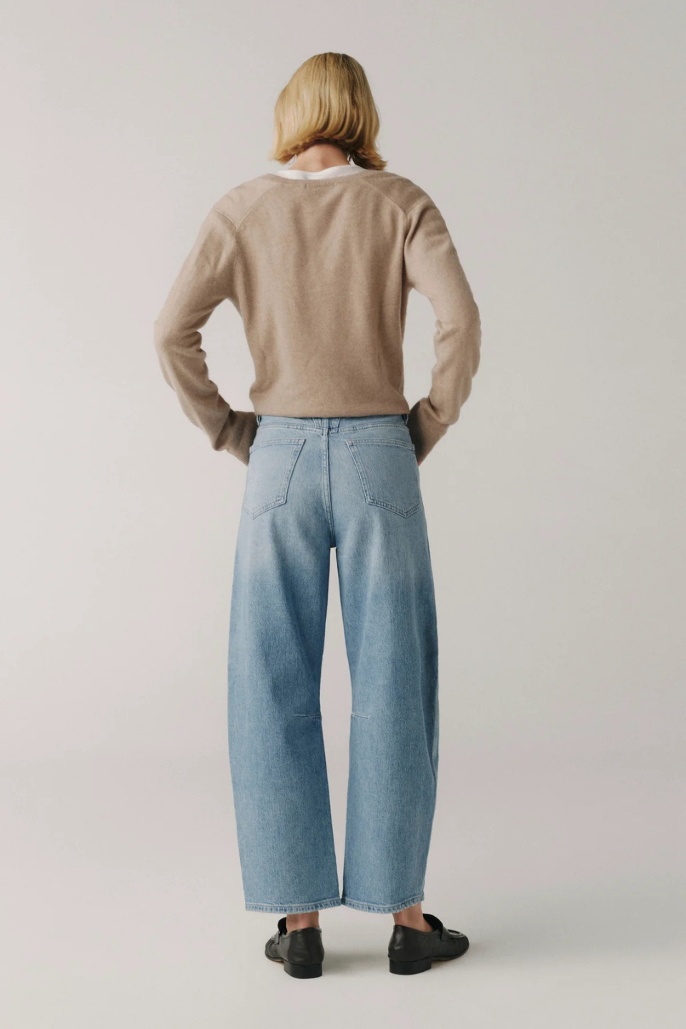 BNA - soft curve barrel jeans 28" - Hot Peppers Clothing