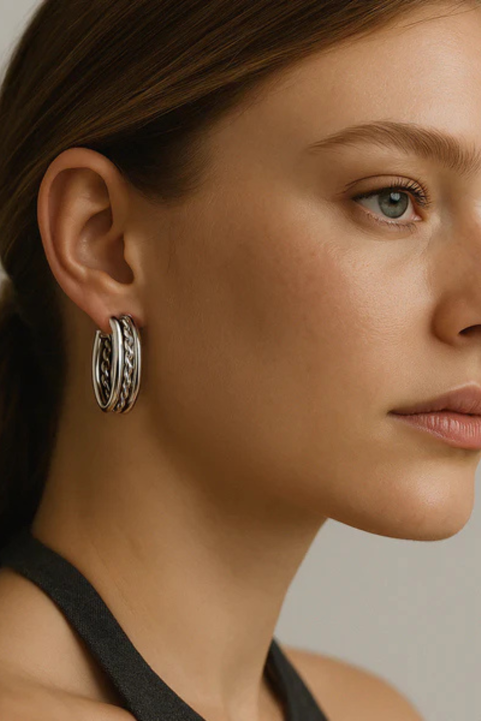 BIZOU Silver hoop earrings with central twist in stainless steel BIZOU