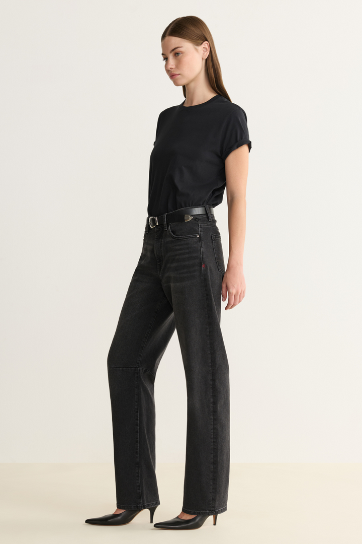 Bna - soft curve barrel jeans