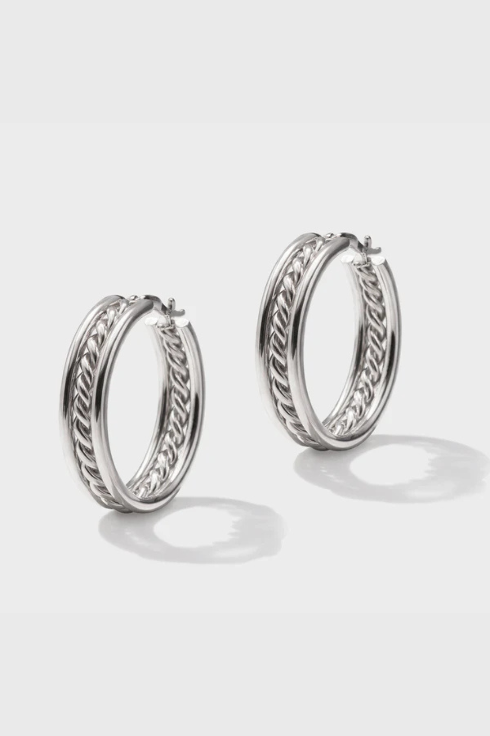 BIZOU Silver hoop earrings with central twist in stainless steel BIZOU