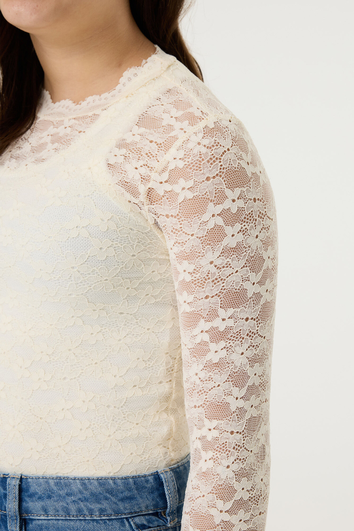 Off-White long sleeve