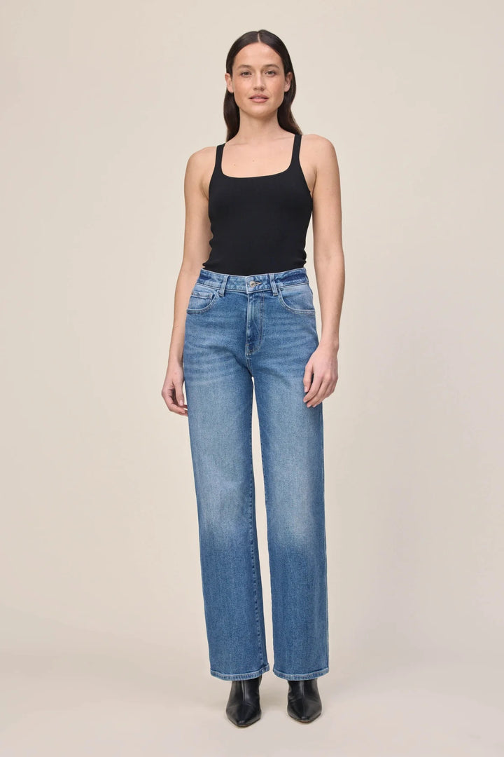 Sat - 90's straight jeans 31"