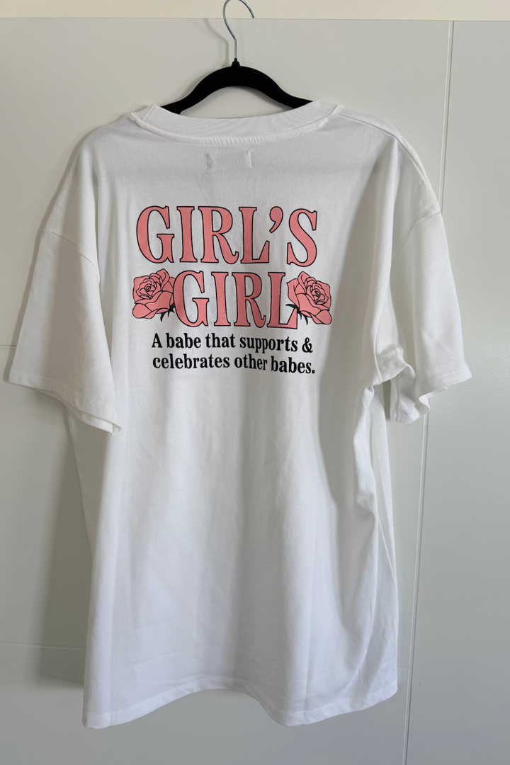 BRUNETTE the lable "Girl&