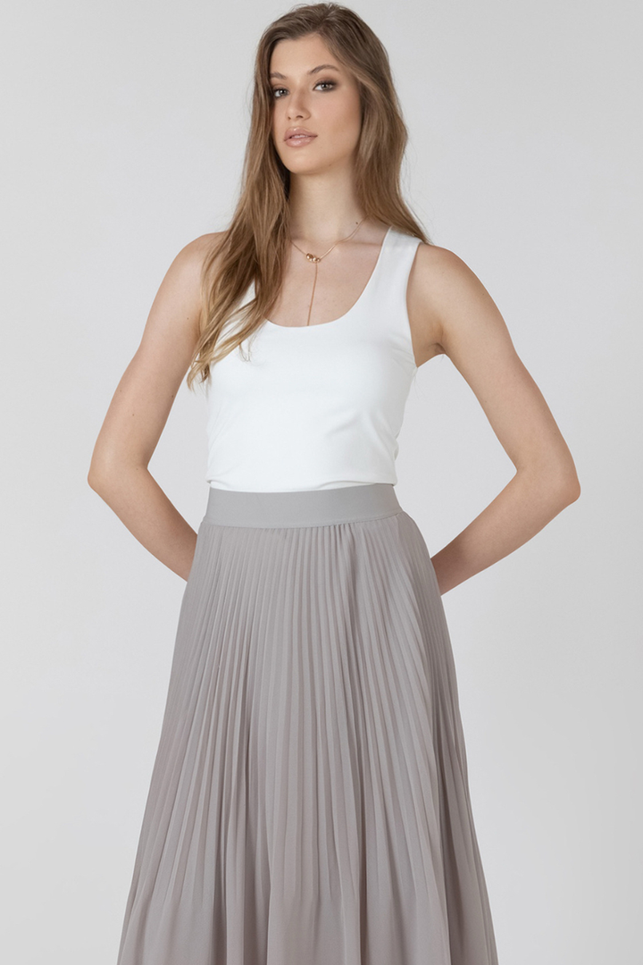 Iris Scoopneck Tank
