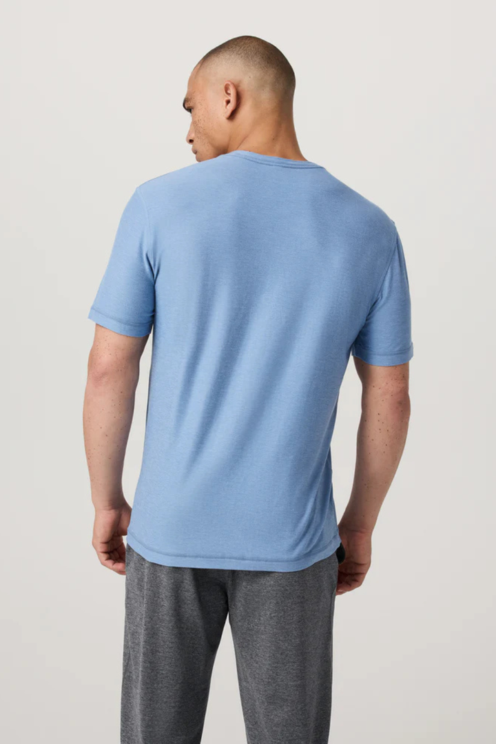 VUORI Strato Tech Tee - Hot Peppers Clothing