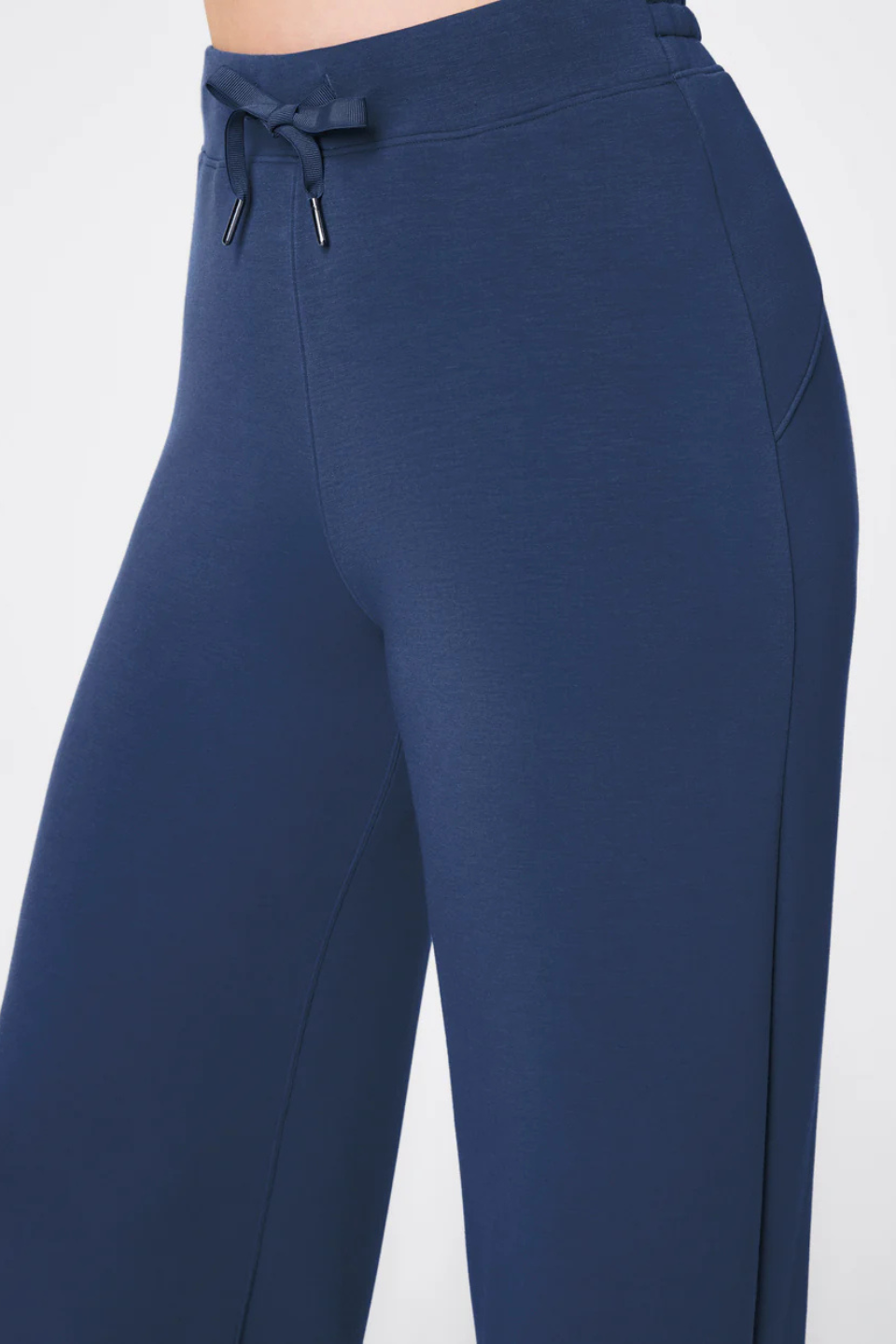 AirEssentials® Wide Leg Pant