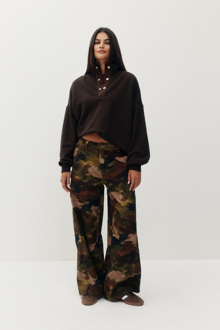 Kuwalla Women’s Peakform Funnel Sweatshirt