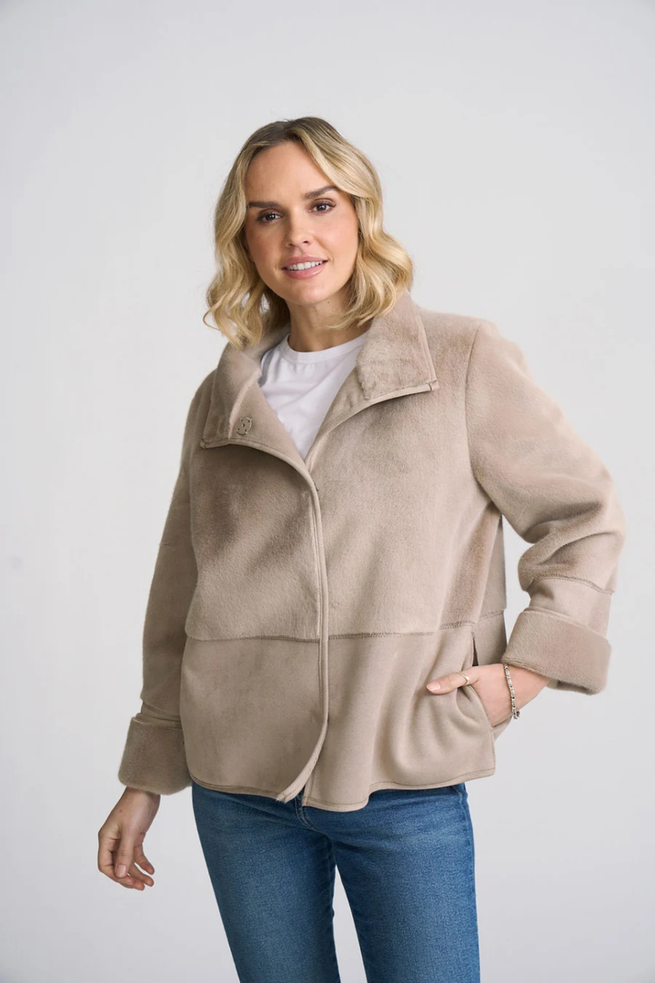 Mauritius Teresya OS Textile Jacket