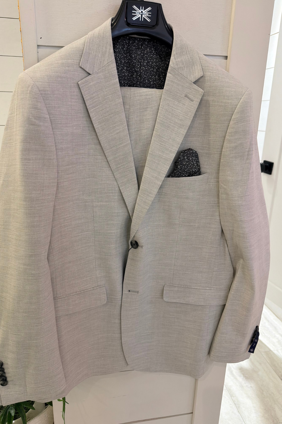 SOUL OF LONDON Slim Fit Suit in Light Grey - Hot Peppers Clothing
