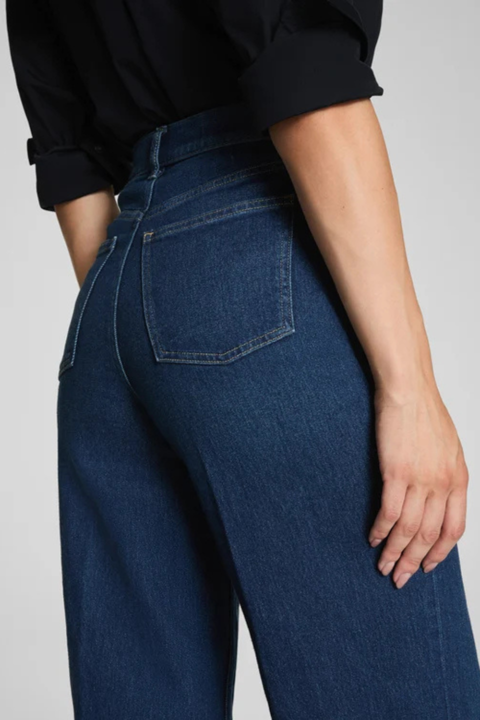 SPANXshape® Authentic 360 Wide Leg Jeans