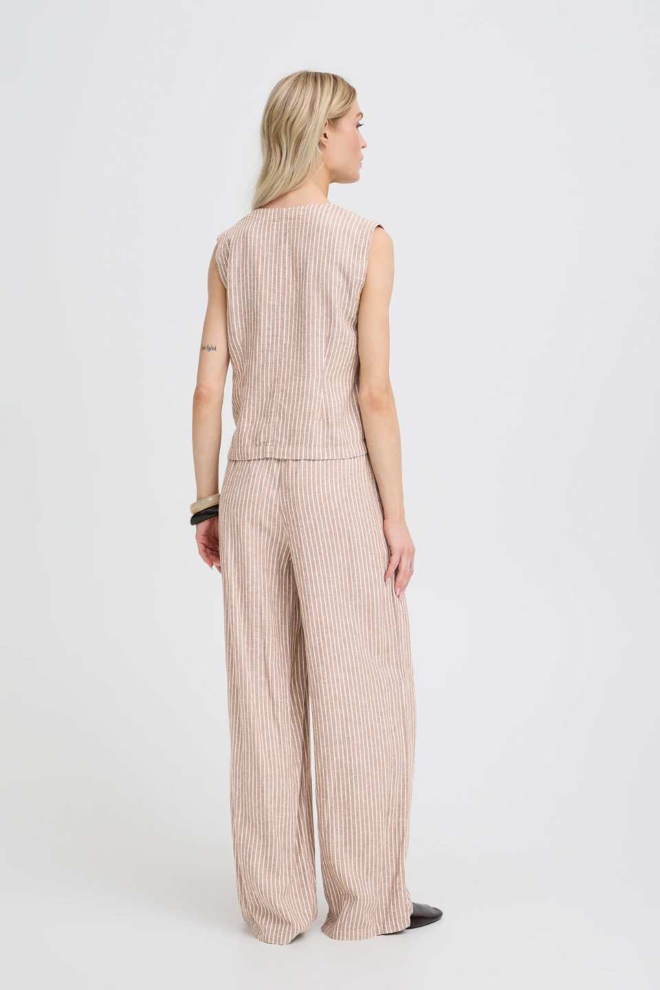 b.young FALAKKA Waistcoat