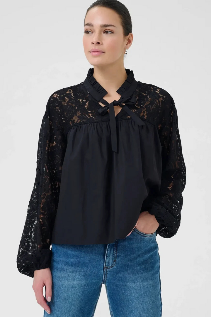 Cynthia Blouse