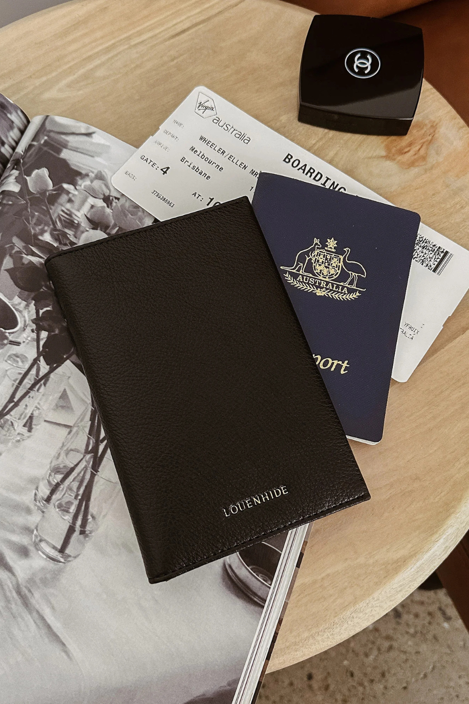 Venice Passport Holder in Black