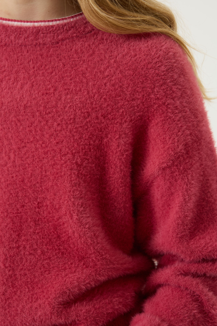 GARCIA Fluffy Crewneck Sweater