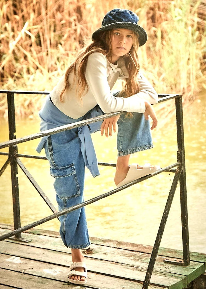 Loose Fitted Jeans