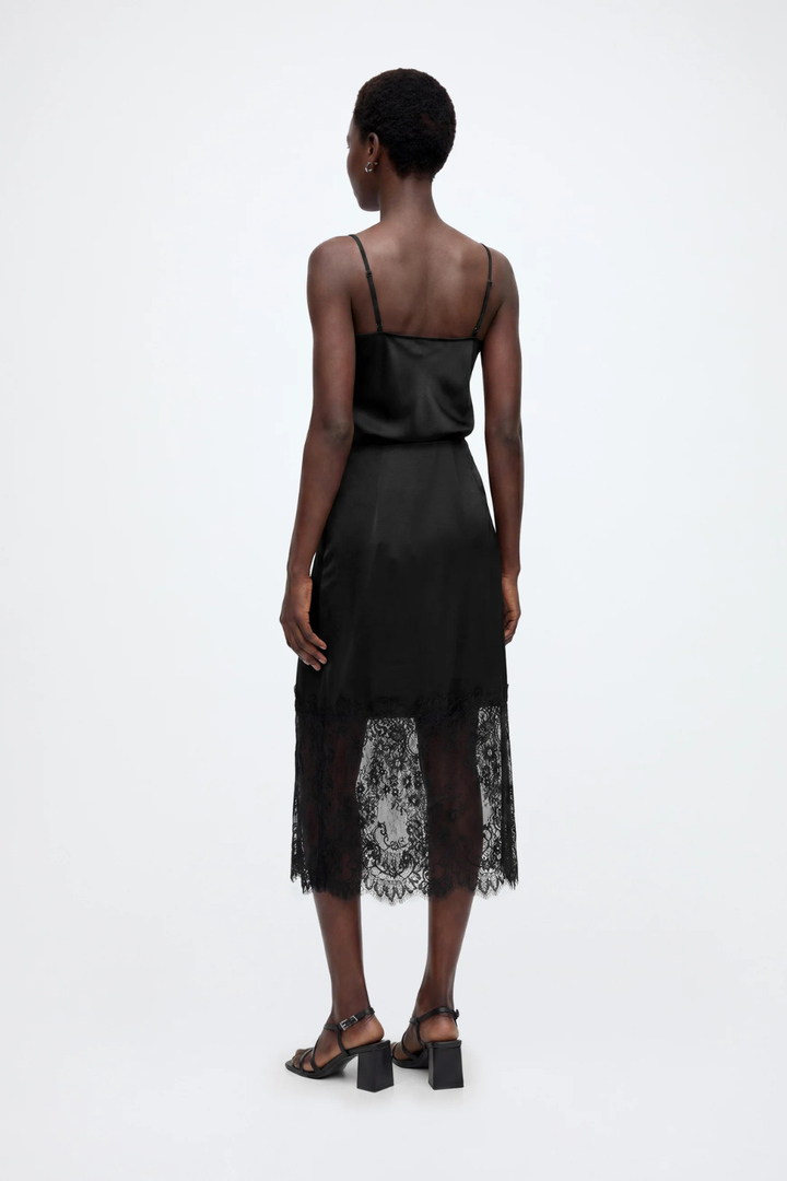 Vero Moda Mollie High-Waisted Lace Skirt