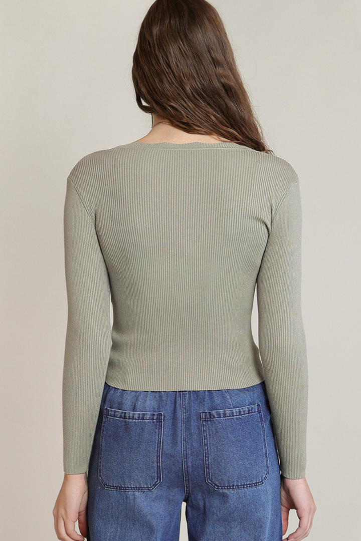 Dex Willa Scallop-Neck Ribbed Sweater Top
