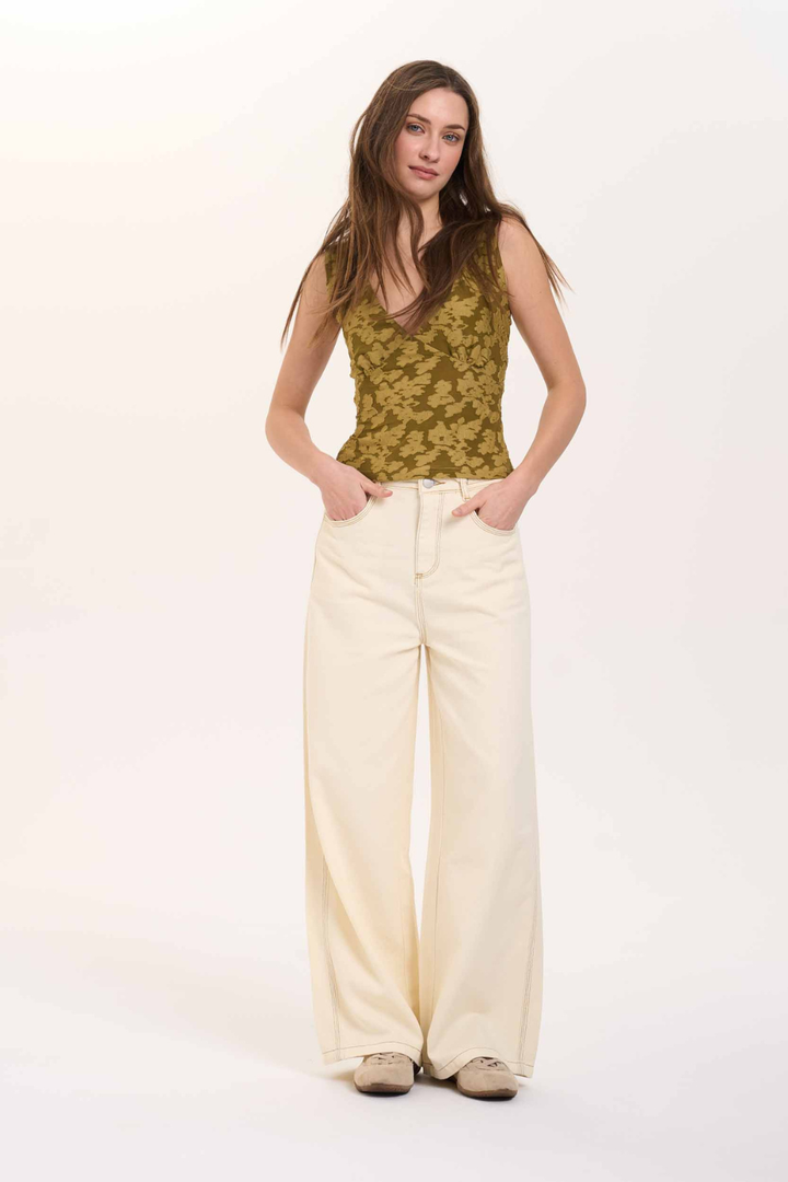 24COLOURS Soren Floral Mesh Tank