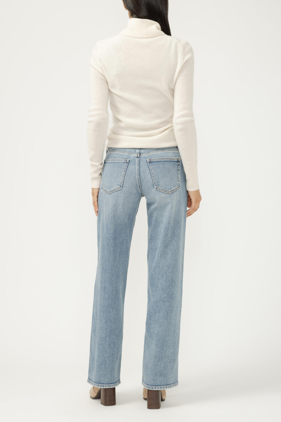 Loose & Low Rise Straight Leg Jeans
