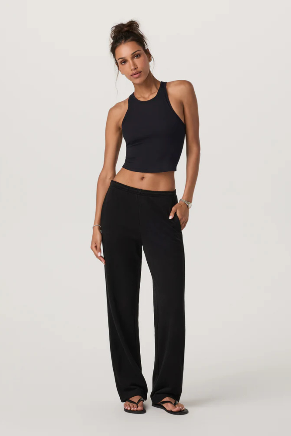 Pose Plyo Tank