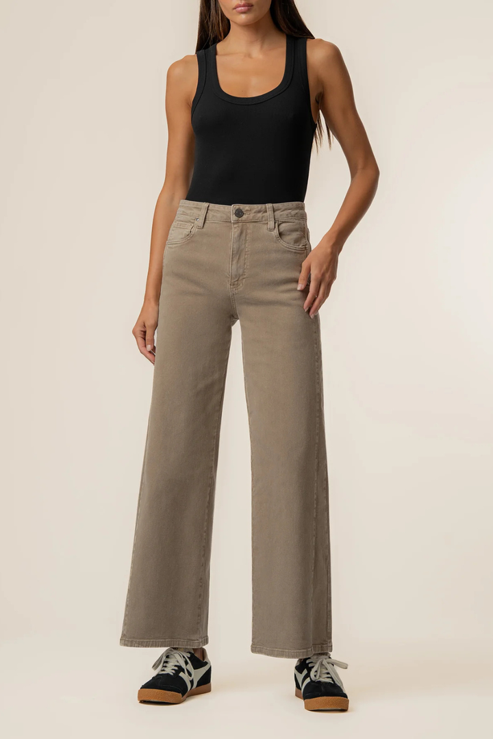 KUT From The Kloth Meg High Rise Wide Leg in Milk Tea