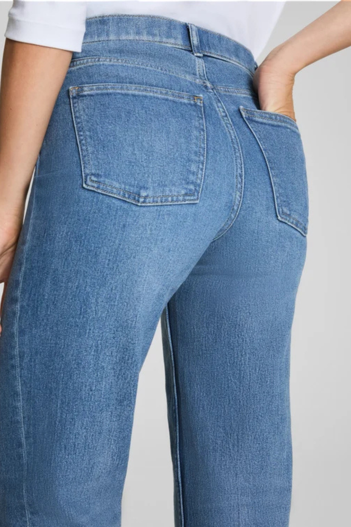 SPANXshape® Authentic 360 90s Straight Leg Jeans