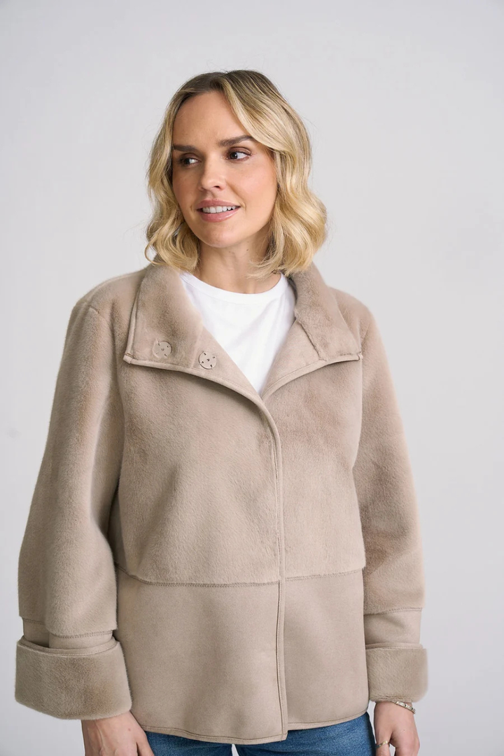 Mauritius Teresya OS Textile Jacket