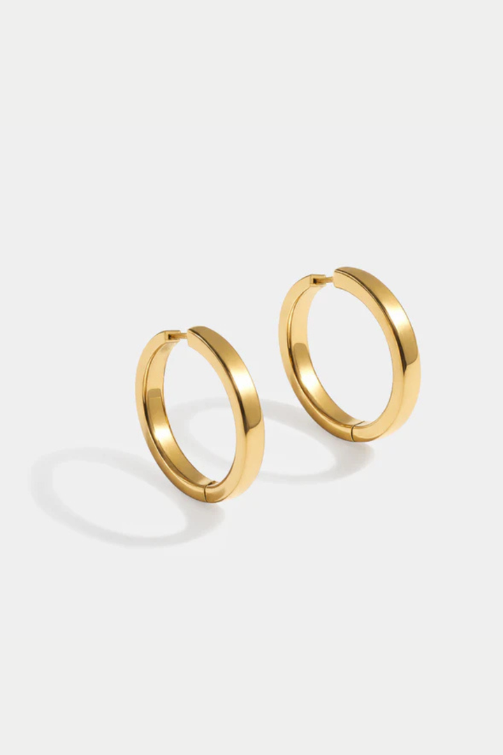 Gold-tone flat hoop earrings in stainless steel - Essence - Hot Peppers Clothing