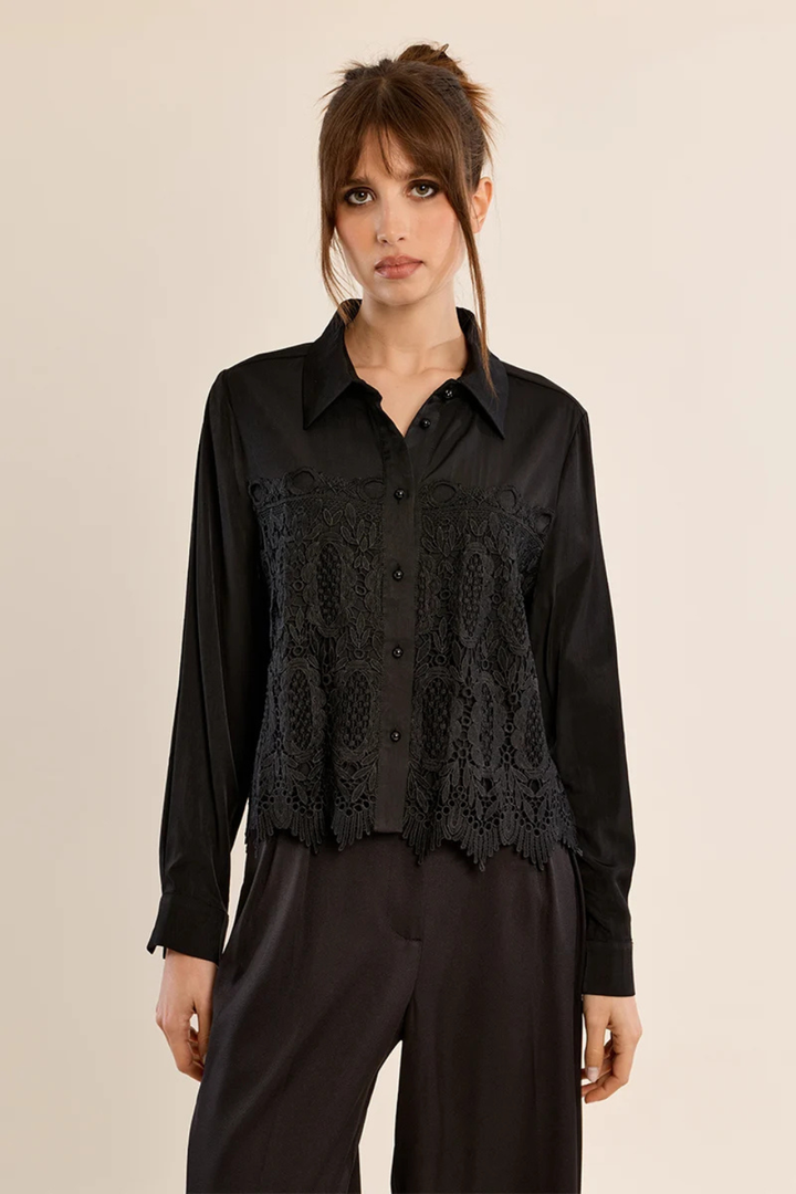 Molly Bracken Short Embroidered Shirt