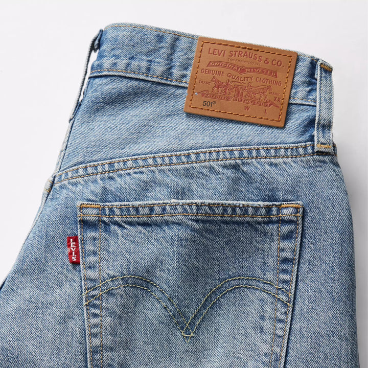 501® Original Fit Mid-thigh Lightweight Shorts