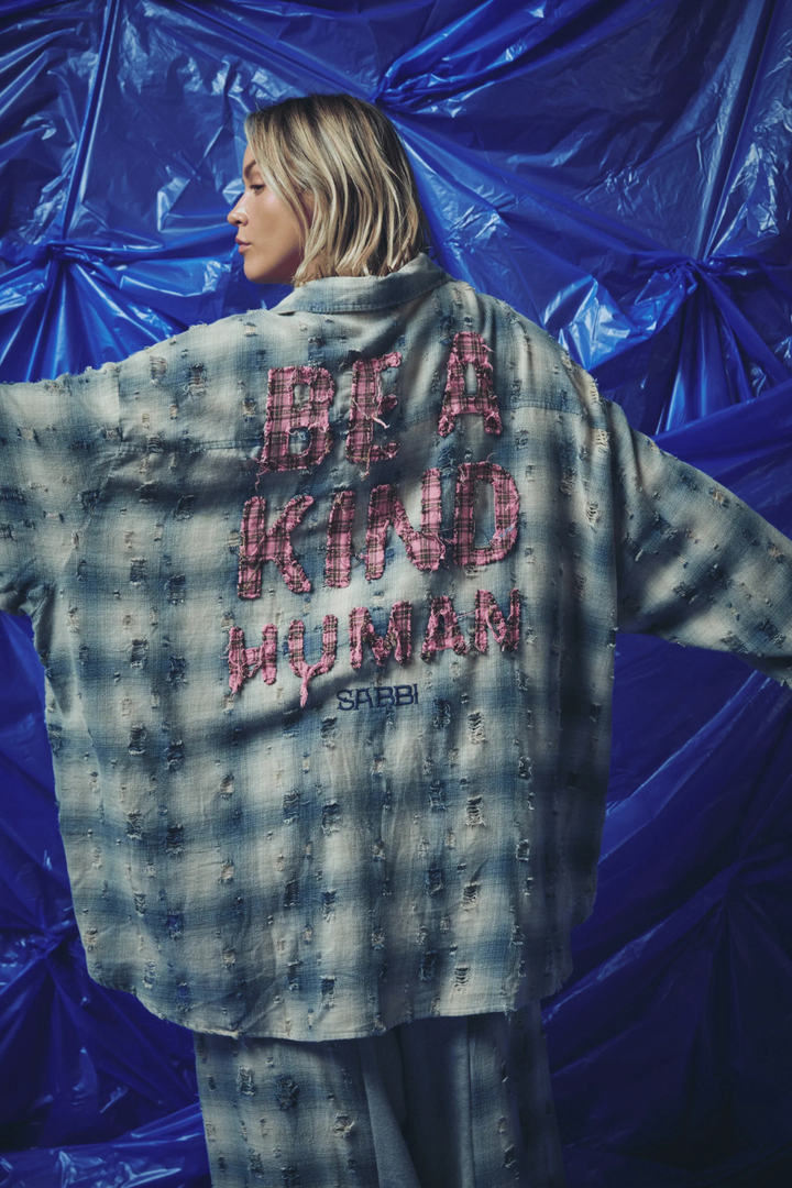 SABBI BE A KIND HUMAN OVERSIZED SHIRT