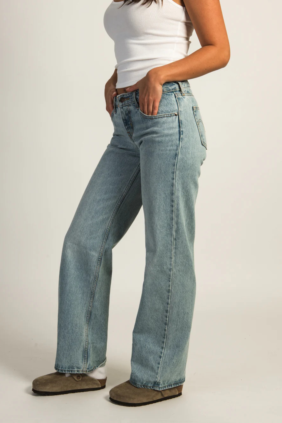 Low Loose Jeans in Blasted Stone