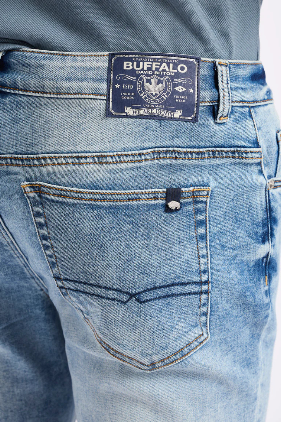 Slim Bootcut King Jeans in Sanded and Whiskered Blue