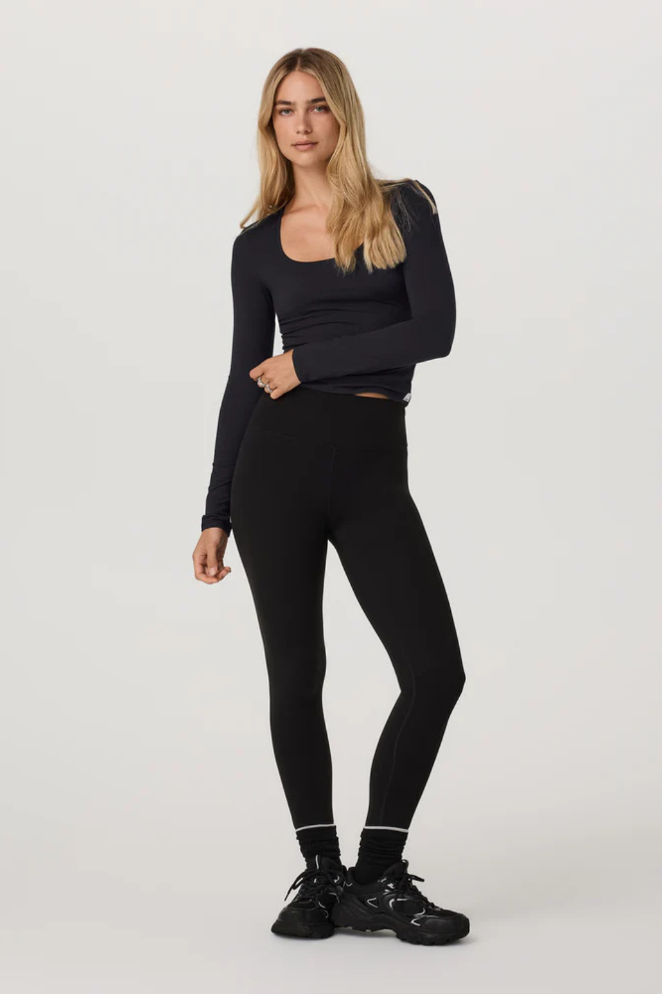 Long Sleeve Halo Essential Scoop