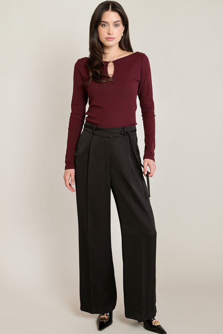 Black Tape Camille Ribbed Keyhole Top