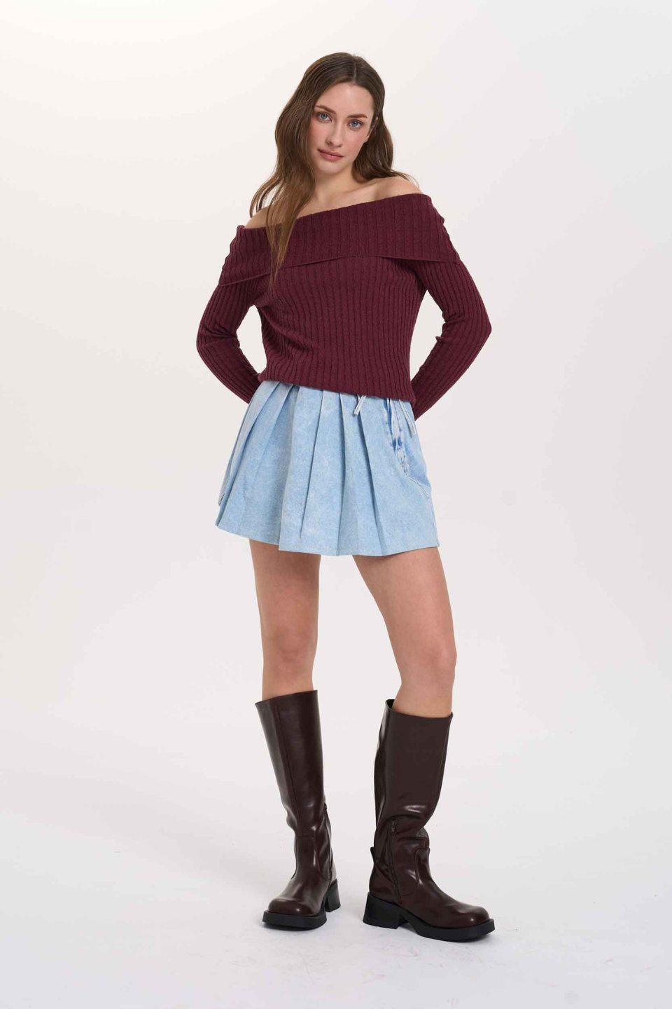 24COLOURS Sloane Off-Shoulder Sweater