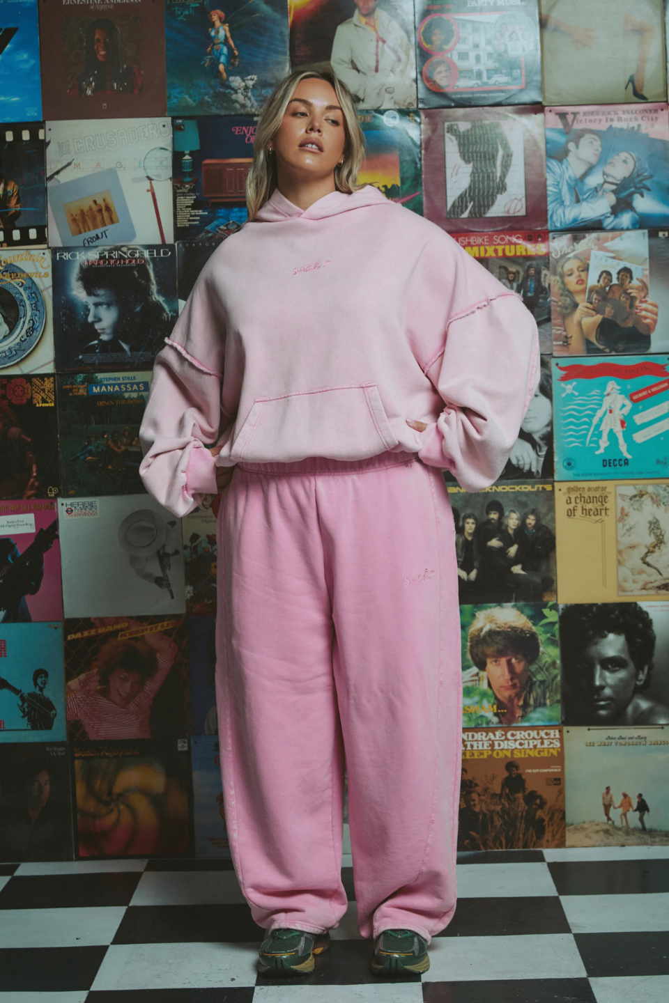 SABBI THE BASIC HOODIE - PINK