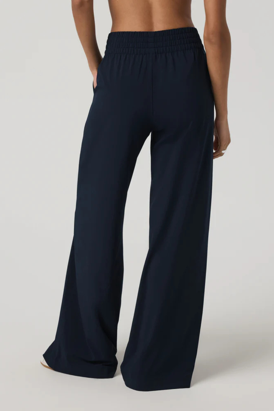 VUORI Villa Wideleg Pant - Hot Peppers Clothing